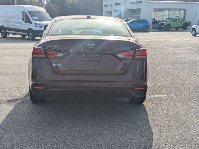 2025 Nissan Altima SV FWD