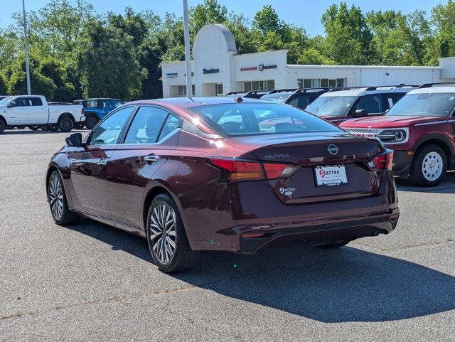 2025 Nissan Altima SV FWD