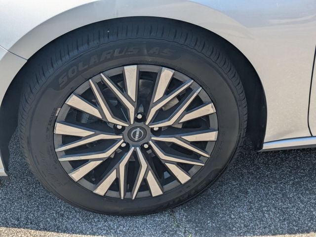 2023 Nissan Altima SV FWD