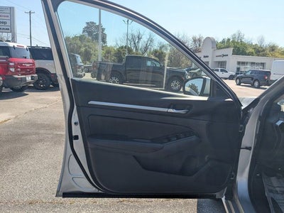 2023 Nissan Altima SV FWD