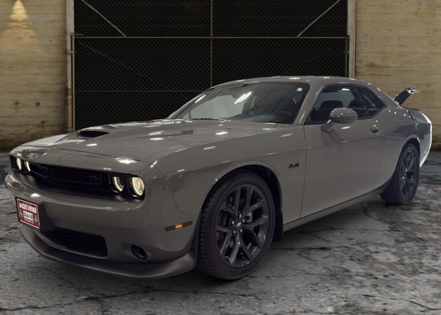 2023 Dodge Challenger R/T's photo