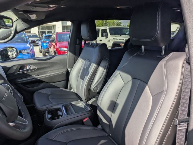 2027 Chrysler Pacifica PACIFICA SELECT