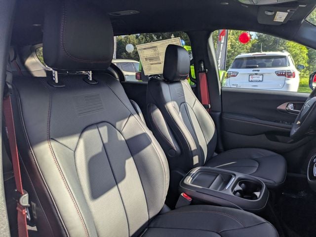 2027 Chrysler Pacifica PACIFICA SELECT