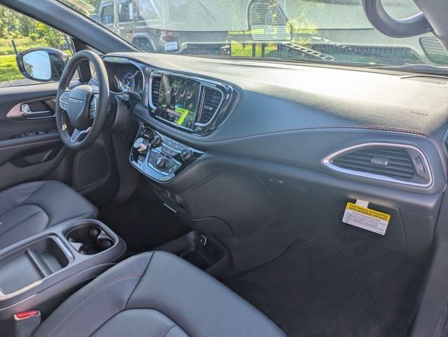 2027 Chrysler Pacifica PACIFICA SELECT