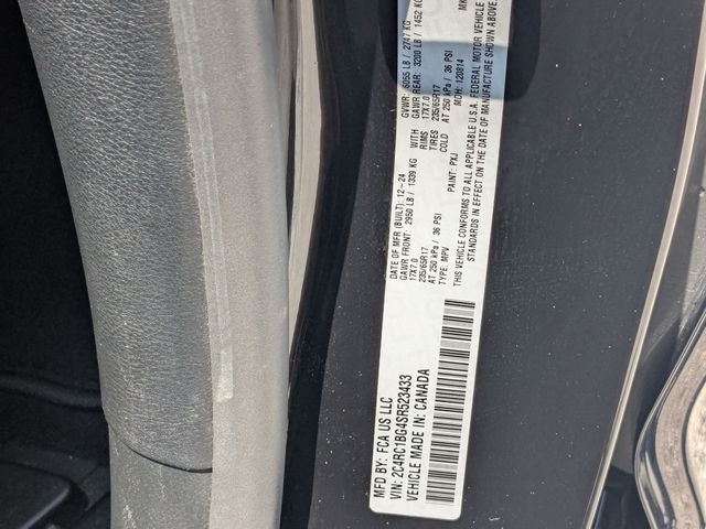 2025 Chrysler Pacifica Select