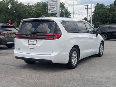 2027 Chrysler Pacifica PACIFICA SELECT