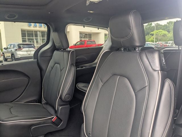2027 Chrysler Pacifica PACIFICA LIMITED