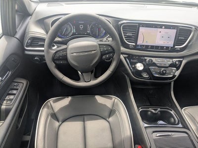 2027 Chrysler Pacifica PACIFICA LIMITED