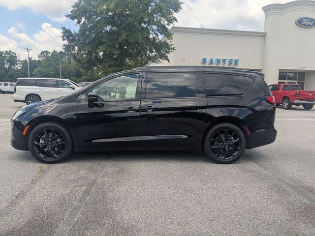 2027 Chrysler Pacifica PACIFICA LIMITED