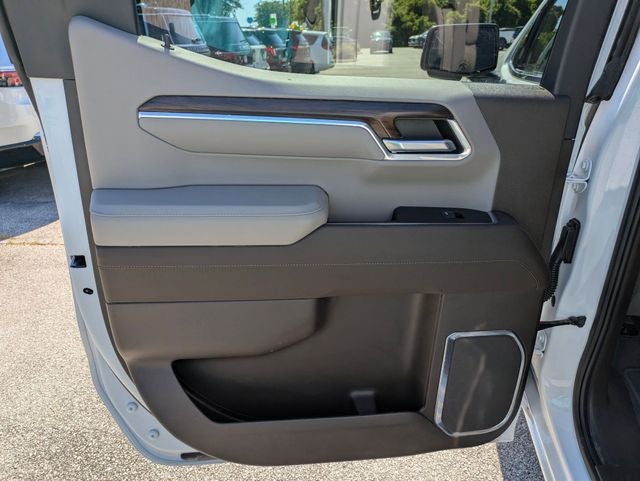 2024 GMC Sierra 1500 4WD Crew Cab Short Box SLT