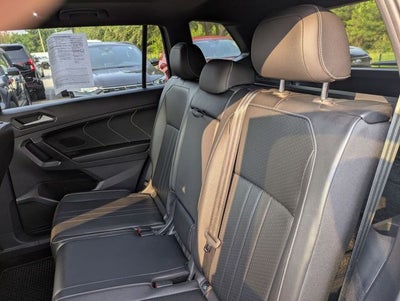 2022 Volkswagen Tiguan 2.0T SE R-Line Black