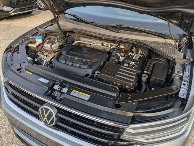 2022 Volkswagen Tiguan 2.0T SE R-Line Black