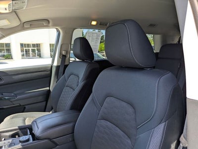 2025 Nissan Pathfinder SV 4WD