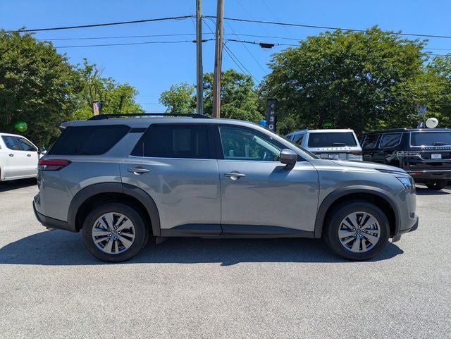 2025 Nissan Pathfinder SV 4WD