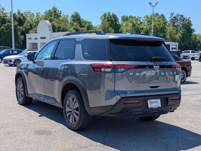 2025 Nissan Pathfinder SV 4WD