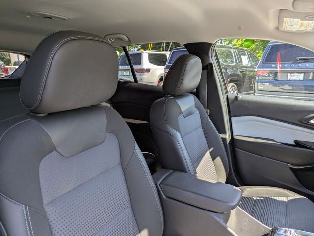 2025 Chevrolet Trax FWD LT