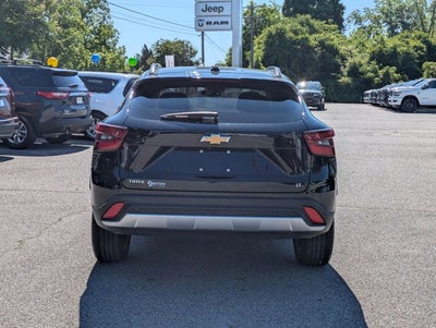 2025 Chevrolet Trax FWD LT