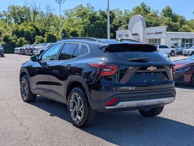 2025 Chevrolet Trax FWD LT