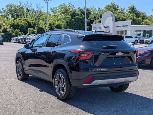 2025 Chevrolet Trax FWD LT