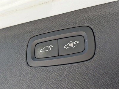 2016 Volvo XC90 T6 R-Design