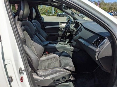 2016 Volvo XC90 T6 R-Design