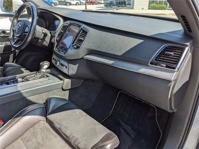 2016 Volvo XC90 T6 R-Design